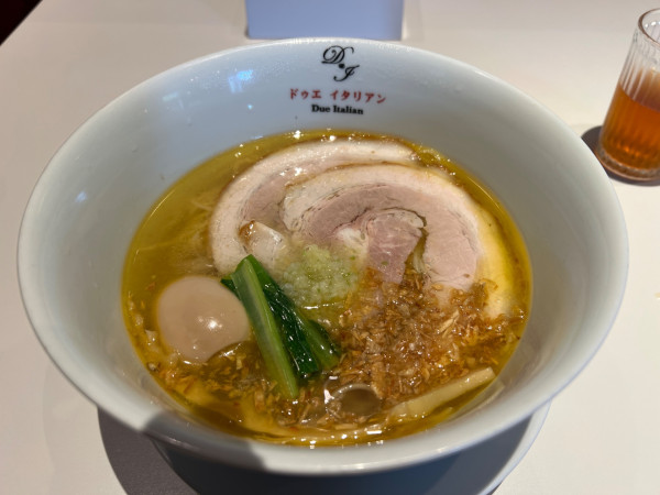 「塩玉子らぁ麺」@らぁ麺 ドゥエイタリアン GINZA GUCHIの写真