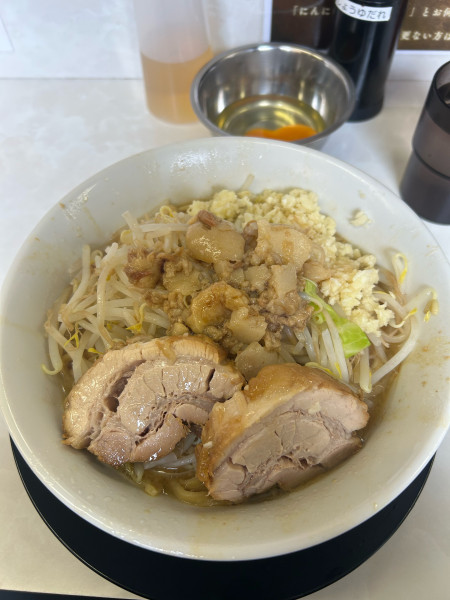 「ラーメン半分200グラム」@ラーメン豚ヒロの写真