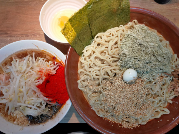 「【限定】予襲昆布-zero-(大盛)1450円+生卵70円」@麺屋 浜一の写真