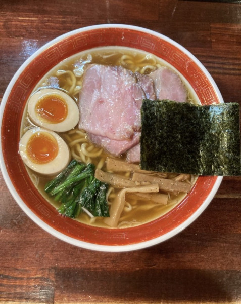 「特しょうゆ（平打ち）大盛」@麺処 懐やの写真