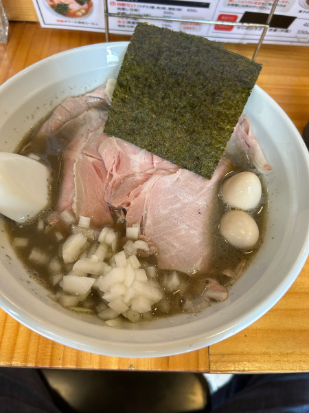 「特製煮干らーめん＋煮干しの和え玉」@煮干らーめん 紫乱の写真