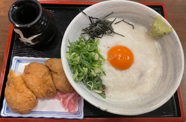 「山かけそば」@つうつう ハイハイ店の写真