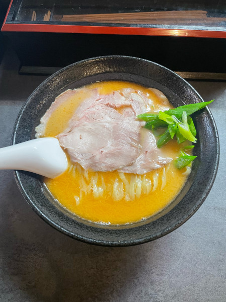 「本日のエビ(甘海老)×豚骨×平打麺(900円)」@ムメヰの写真