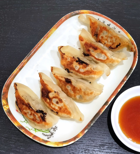 「焼き餃子 440円」@楽楽鮮の写真