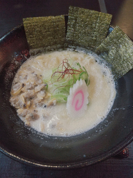 「濃厚あさりのクリームラーメン」@飯能つけ麺 一恵 東飯能出張所の写真