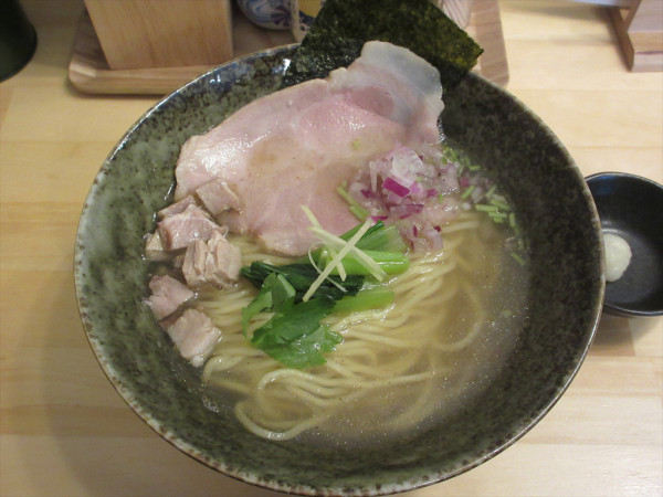 「塩中華そば（900円）」@中華そば 結の写真