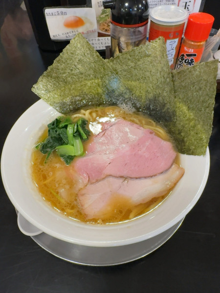 「ラーメン並」@麺や 六助の写真