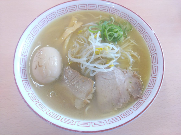 「支那そば味玉」@支那そば 三八 黒崎店の写真