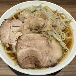 小ラーメン（ヤサイ少なめ・アブラ少なめ：1200円）
