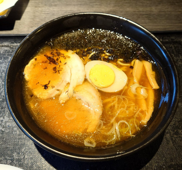 「むさし野醤油ラーメン(800円)」@茶処 浮雲の写真