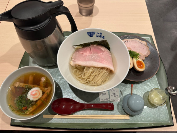 「昆布水つけそば＋特製トッピング」@らぁ麺 花萌葱の写真