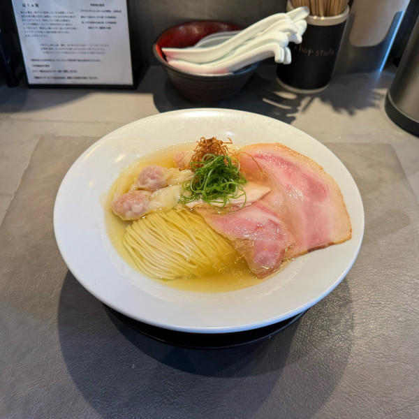 「ワンタン塩らぁ麺」@Ramen Break Beatsの写真