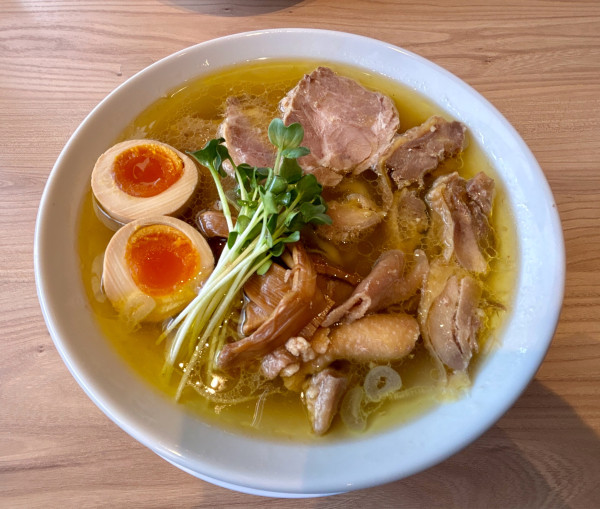 「特製中華そば（塩）」@手打 親鶏中華そば綾川 大成店の写真