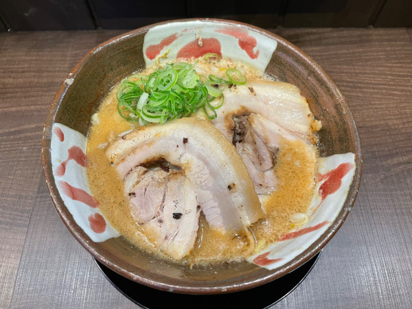 「炙り味噌 炙りチャーシュー増し」@麺処 政宗の写真