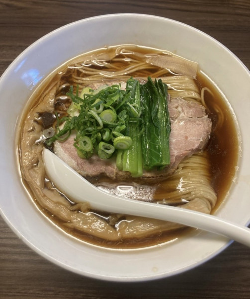 「醤油そば大盛」@花笑み中華そば かれんの写真