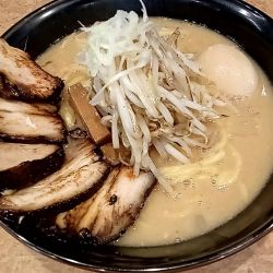 味玉味噌ちゃーしゅー大盛り(1,600円)