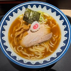 中華そば　950円