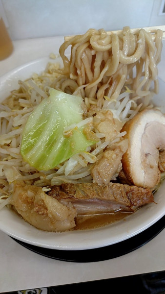 「ラーメン＋脂生卵」@ラーメン豚ヒロの写真