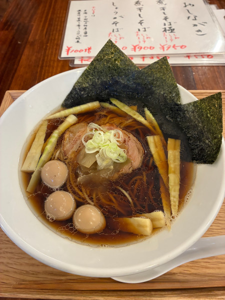 「煮干しそば極+味ウズラ玉+ネマガリタケ」@中華そば 鶴亀の写真