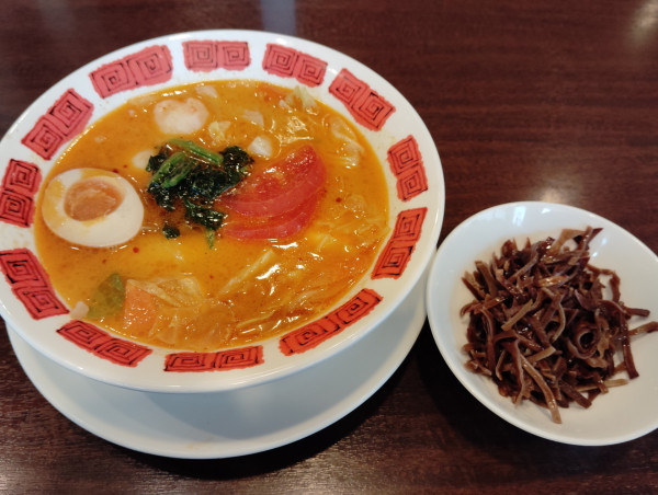 「小籠包入り春の彩り麻辣湯　989円　キクラゲ　110円」@バーミヤン 宮前平店の写真
