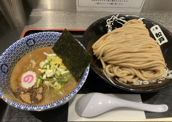「濃厚つけ麺中」@松戸富田麺絆の写真
