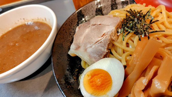 「濃厚魚介系つけ麺(880円)」@らーめん 松富の写真