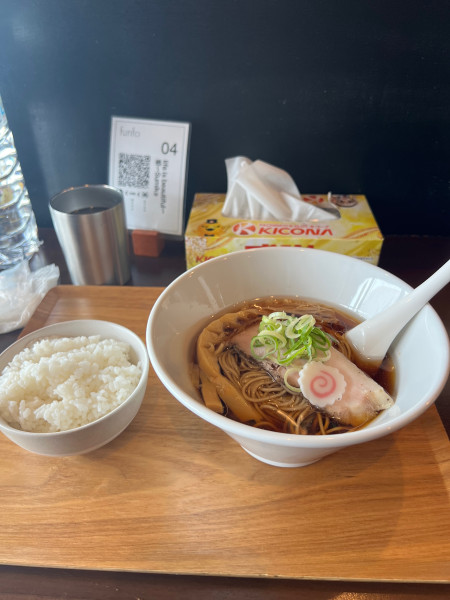 「濃いめのあご出汁醤油らぁ麺」@Life is beautiful らぁ麺 & Cafe'barの写真