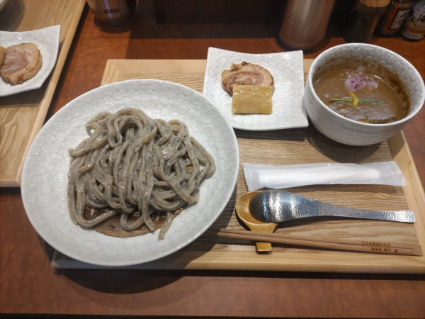 「御影つけ麺(並)」@手打式特級多加水 御影麺 鏑矢の写真