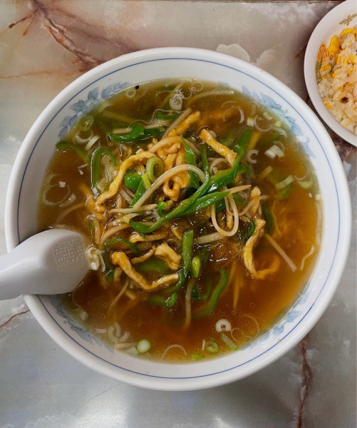 「肉絲湯麺」@中華 紅園の写真