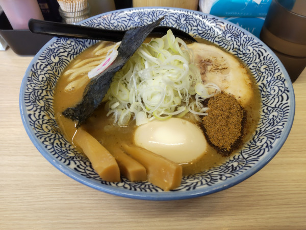 「狼煙濃厚ラーメン」@狼煙 大宮店の写真