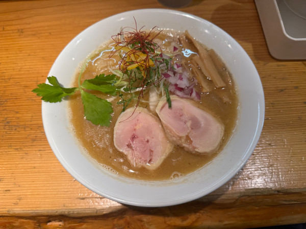「鯛白湯ラーメン 900円」@廻麺鶏千 梅ヶ丘店の写真