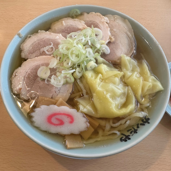「ワンタンチャーシューメン大盛+餃子3個 ¥1,570」@拉麺 かくだやの写真