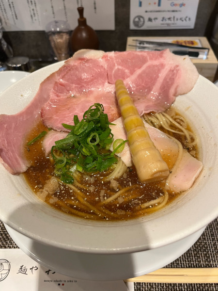 「地鶏とアサリの醤油ラーメン」@麺や おだしとにくとの写真