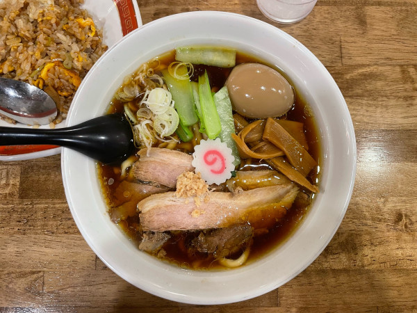 「中華そば 生姜 ¥1050 味玉 ¥150 半チャーハン ¥50」@拉麺アイオイの写真