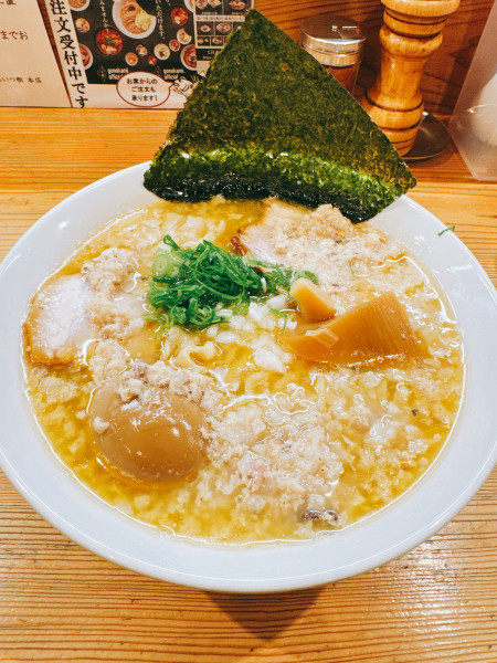 「純真鯛脂チャッチャらーめん」@らーめん いつ樹 本店の写真