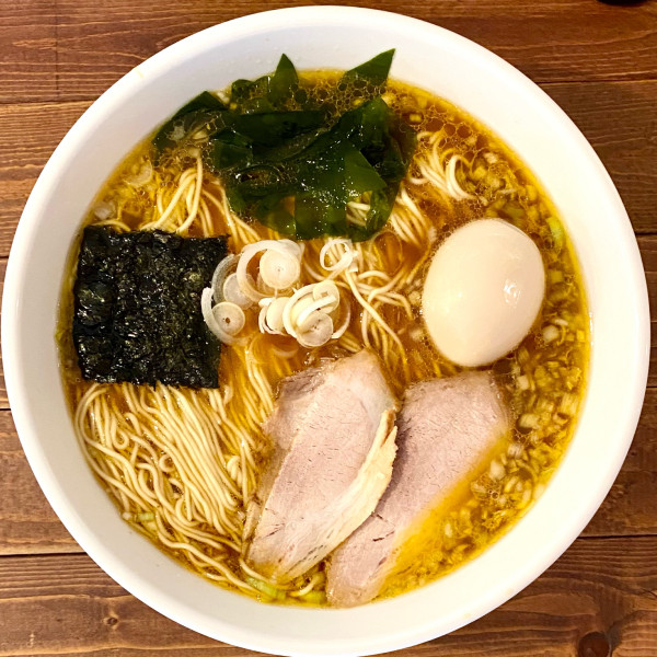 「中華そば ¥850円（大盛＋50円・味玉＋100円）」@レニー食堂の写真