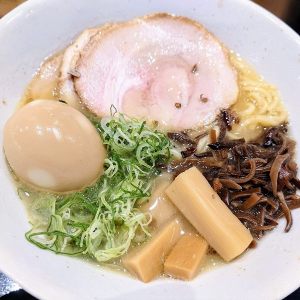 「鶏白湯塚田らーめん 特製塩」@塚田農場 天王洲アイル店の写真