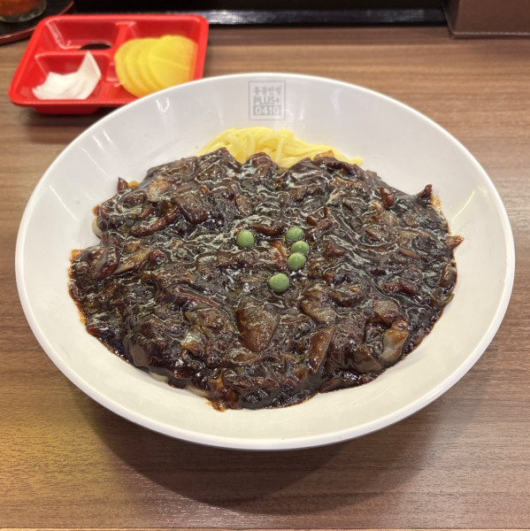 「チャジャン麺」@香港飯店0410 上野店の写真