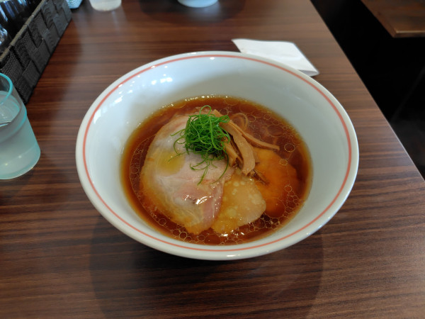 「醤油らぁ麺¥1100」@らぁ麺  麦一粒の写真