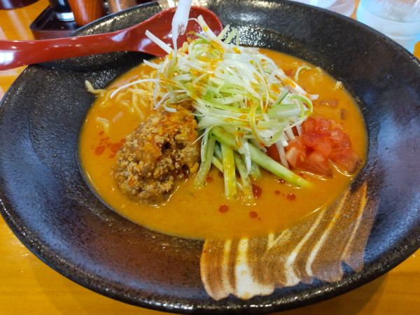 「【限定】冷やしタンタン麺」@味噌らーめん専門店 蔵出し味噌 門左衛門 西浦和店の写真