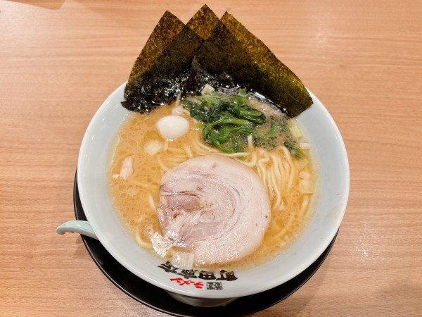 「ラーメン」@町田商店 四日市店の写真