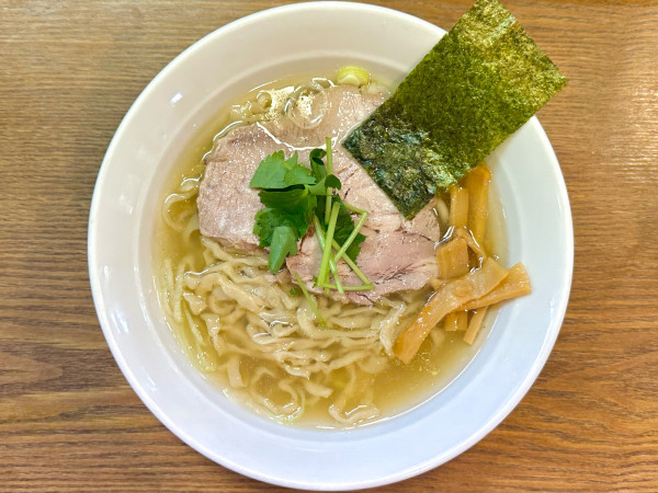 「★塩らぁめん🍜¥1,100」@らぁめん山と樹の写真