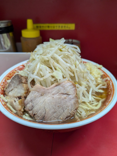 「麺増し大+烏龍茶」@ラーメン二郎 上野毛店の写真
