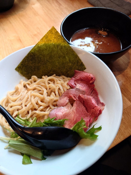 「牛×魚介Wスープつけ麺(900円)」@イツキ ザ ラーメン 宗岡店の写真