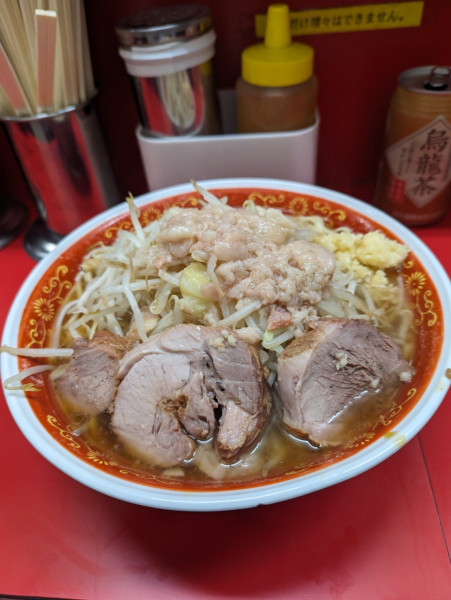 「大ラーメン+烏龍茶」@ラーメン二郎 上野毛店の写真
