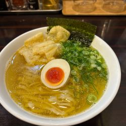 朝煮干しそば650円