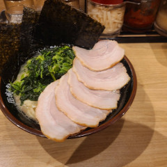 横浜家系ラーメン 大黒家 甲府駅前店の画像