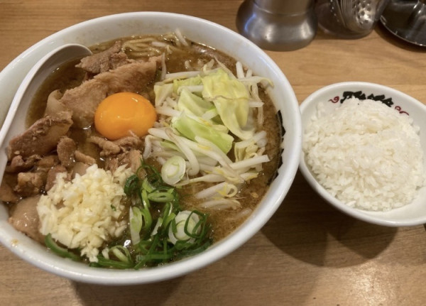 「限定）肉玉みそらーめん」@らーめん 雅楽 GARAKUの写真