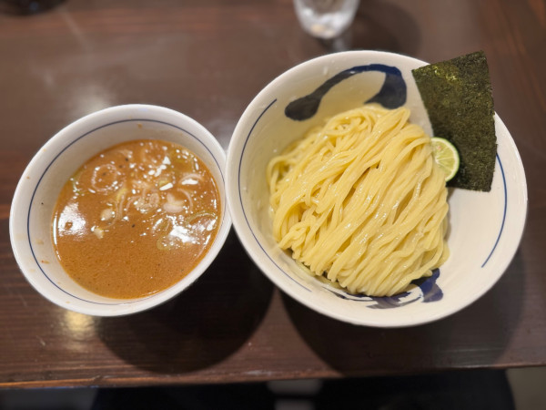 「濃厚つけ麺1110円(税込)＊Xフォローで無料」@つじ田 神田末広町店の写真