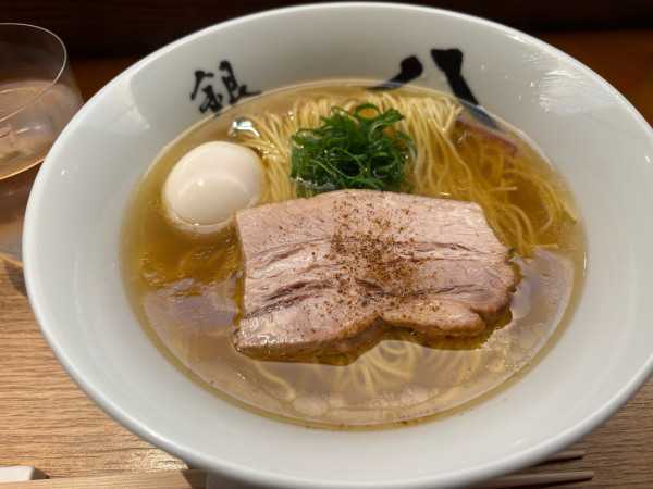 「味玉中華そば(メンマ抜き)」@中華そば 銀座 八五の写真